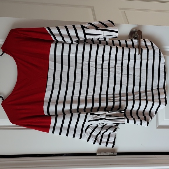 Tickled Teal large 3/4 sleeve with ruffles red black white top - Picture 10 of 12